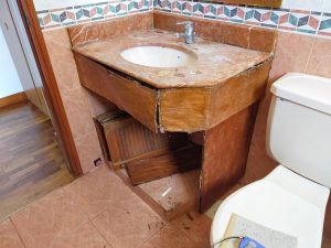 repair cabinet